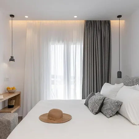 Ammolofos Luxury & Aliko Beach