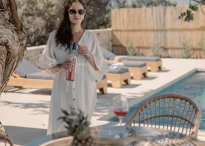 Ammolofos Luxury & Aliko Beach